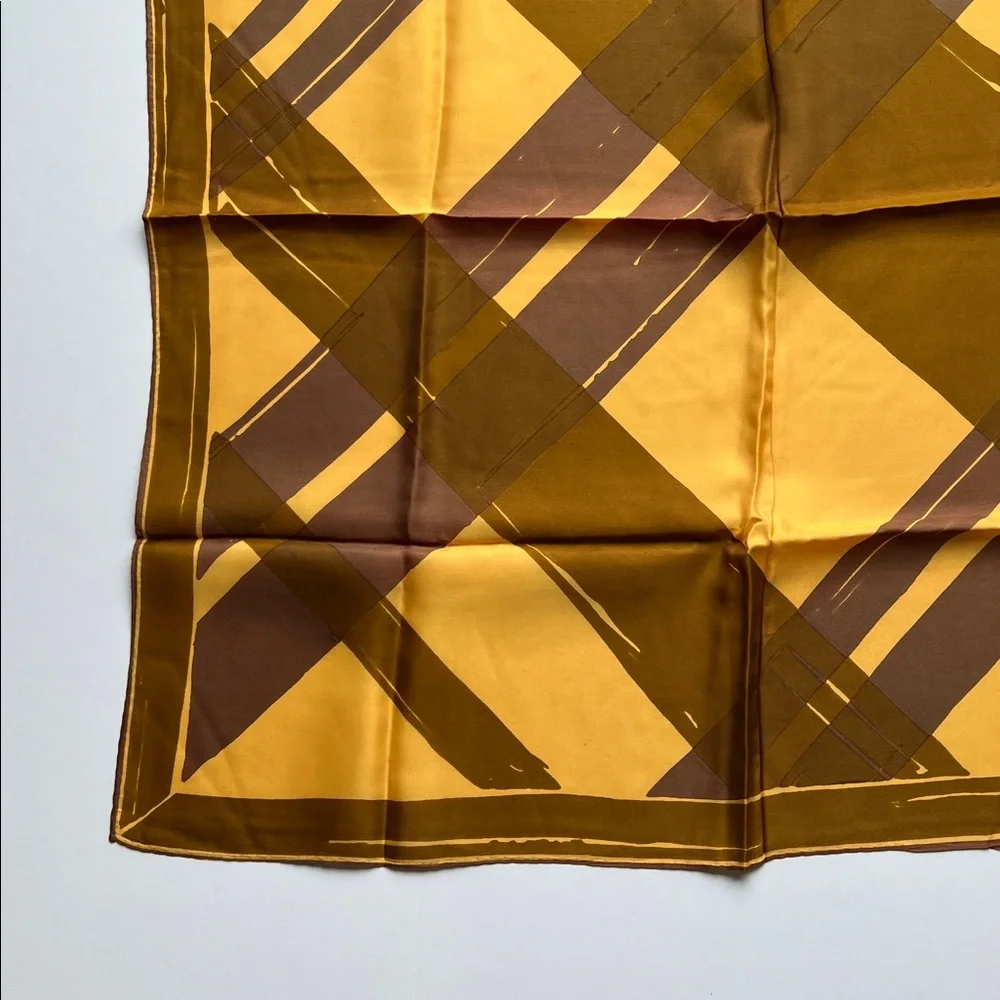 Vintage Vera Neumann square deadstock mustard / brown scarf large Logo